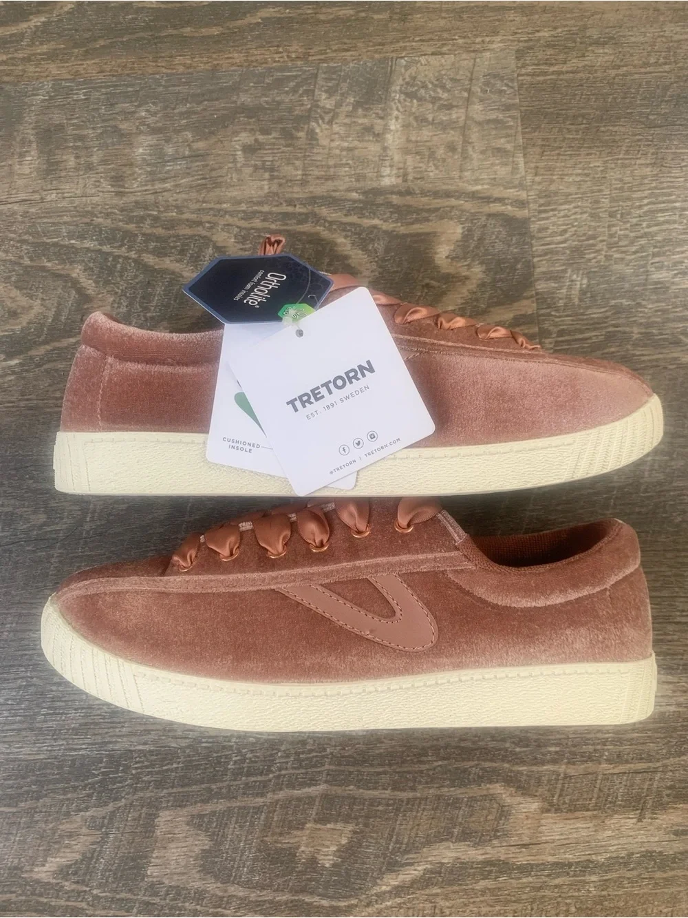 Tretorn Preppy Women's Velvet Satin Lace-Up Sneakers in Dusty Rose